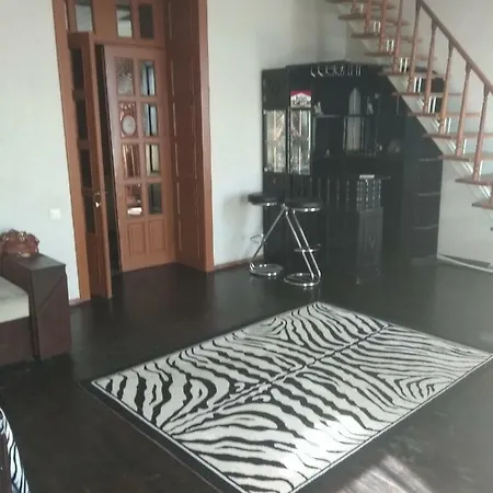 Apartment 4Комн.Квартира В 2-Х Уровнях В Центре Одессы